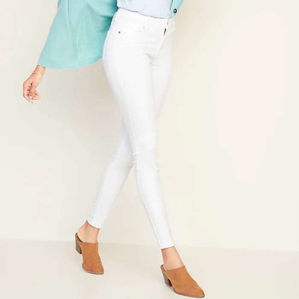 NWT Old Navy White super skinny rockstar jeans (4)